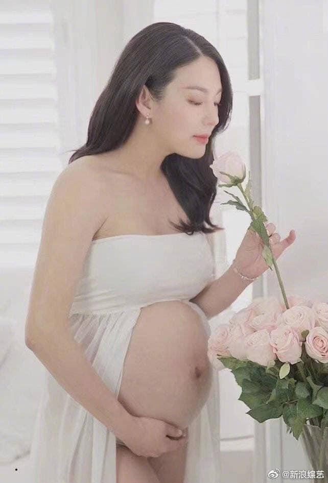Trương Vũ Kỳ tung ảnh bầu bí phủ nhận thuê mang thai hộ-2