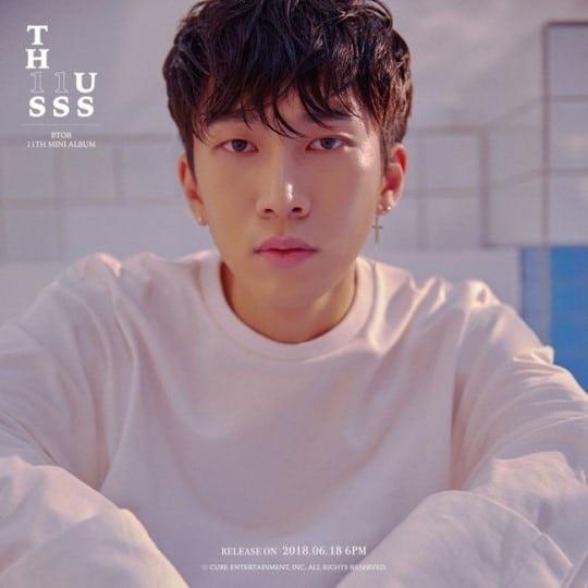 Trưởng nhóm BTOB lại muối mặt cúi đầu dù lỗi không phải mình gây ra-4