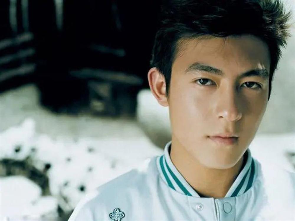 Tướng mặt đàn ông phong lưu, đến già vẫn là kẻ đa tình-1