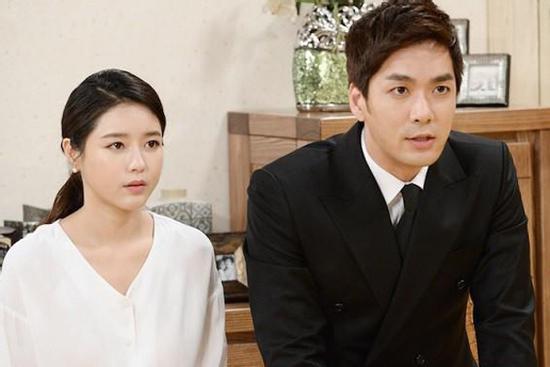 Làm bạn với người yêu cũ và cái kết 'muối mặt' trong buổi họp lớp