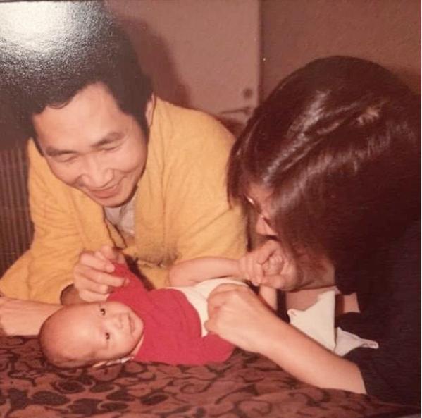 Hồ Ngọc Hà khoe Kim Lý ngày bé, gương mặt giống Leon như lột-2