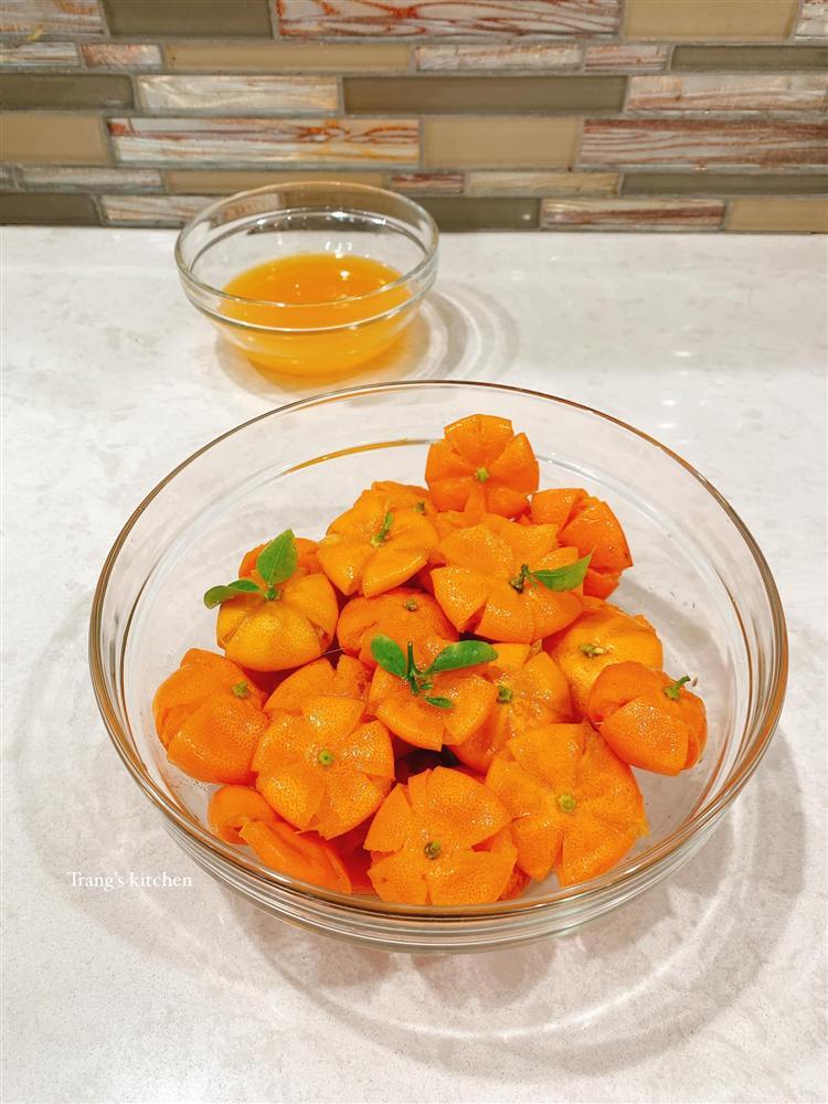 Học lỏm cách làm mứt quất ăn Tết của mẹ Việt ở Mỹ-3