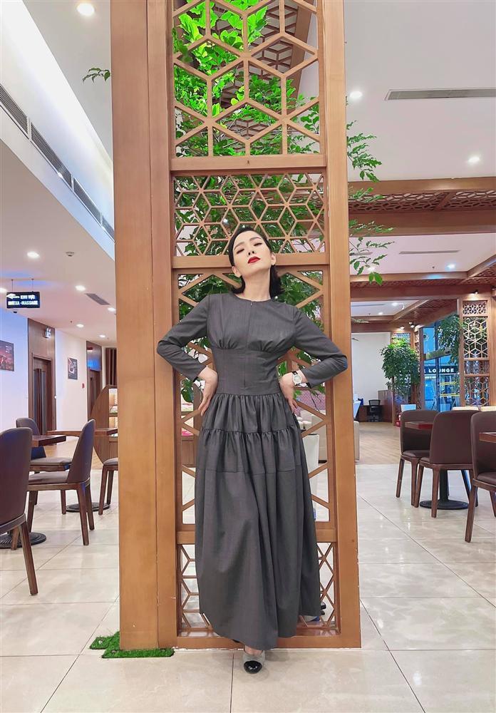 Lệ Quyên đáp trả khi bị mỉa mai đổi danh lấy tình-3