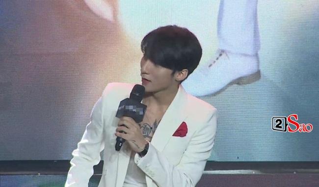 Sơn Tùng xuất hiện hốc hác, mặt nhọn hoắt, không một lời đả động Thiều Bảo Trâm-5