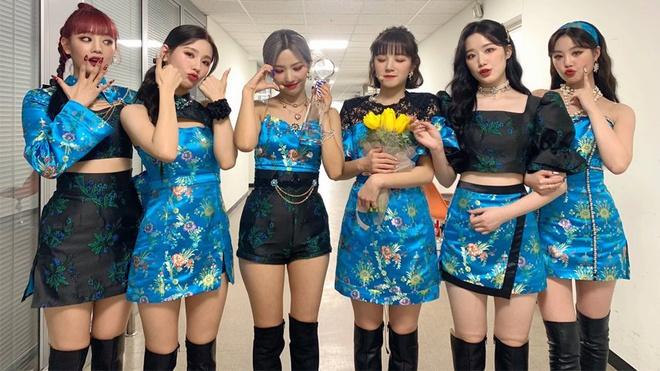 Nhóm nhạc Hàn Quốc bị chỉ trích vì không mặc hanbok-3