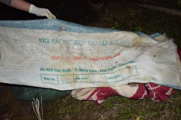 Thi thể nữ trong bao tải ở Lạng Sơn: Thông báo tìm người thân nạn nhân-1
