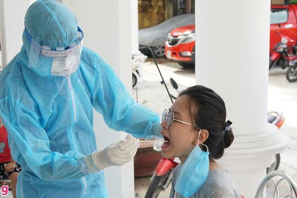 Hà Nội báo cáo nhanh 2 ca Covid-19, F0 bị nghi ngờ ở quận Tây Hồ-3