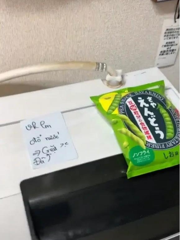 Anh chồng người Việt ở Nhật khoe cách vợ chăm sóc siêu độc đáo sau khi quen 8 năm-2