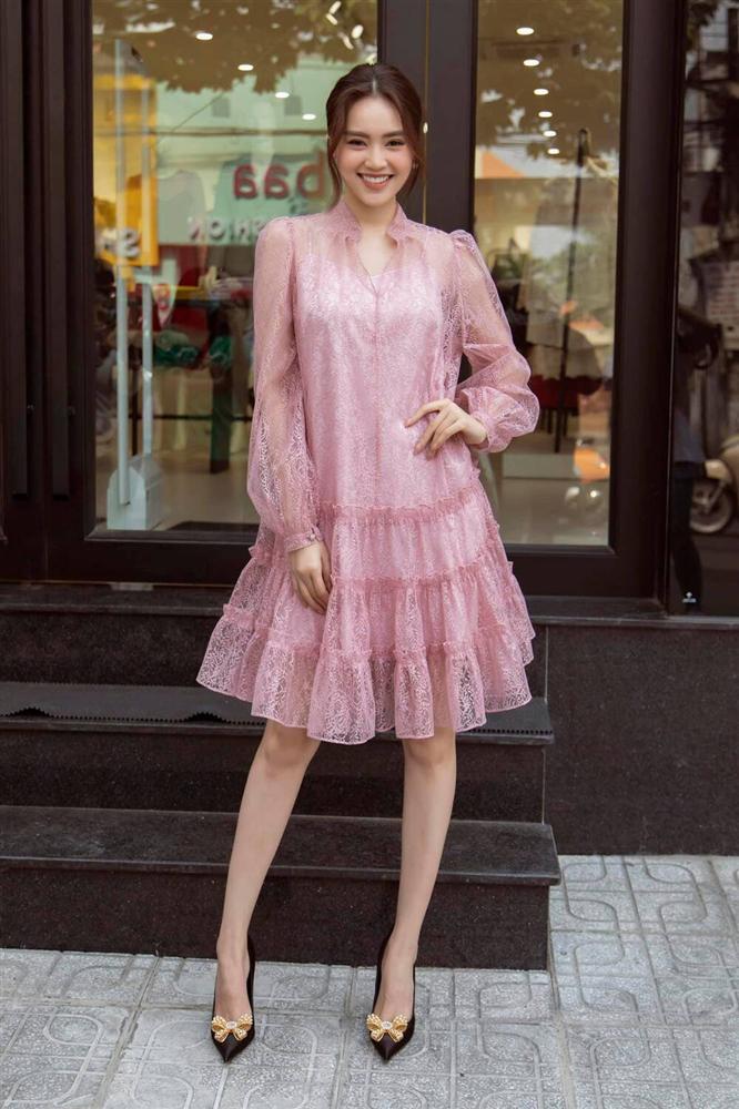 Ninh Dương Lan Ngọc và Nhã Phương lộ mặt tròn xoe vì nhầm kiểu tóc, sai một li đi một dặm!-10