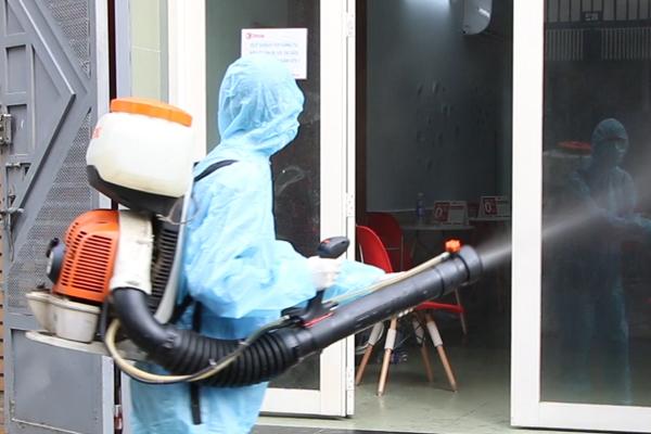 Phát hiện thêm 10 người ở Quảng Ninh nghi mắc Covid-19-1