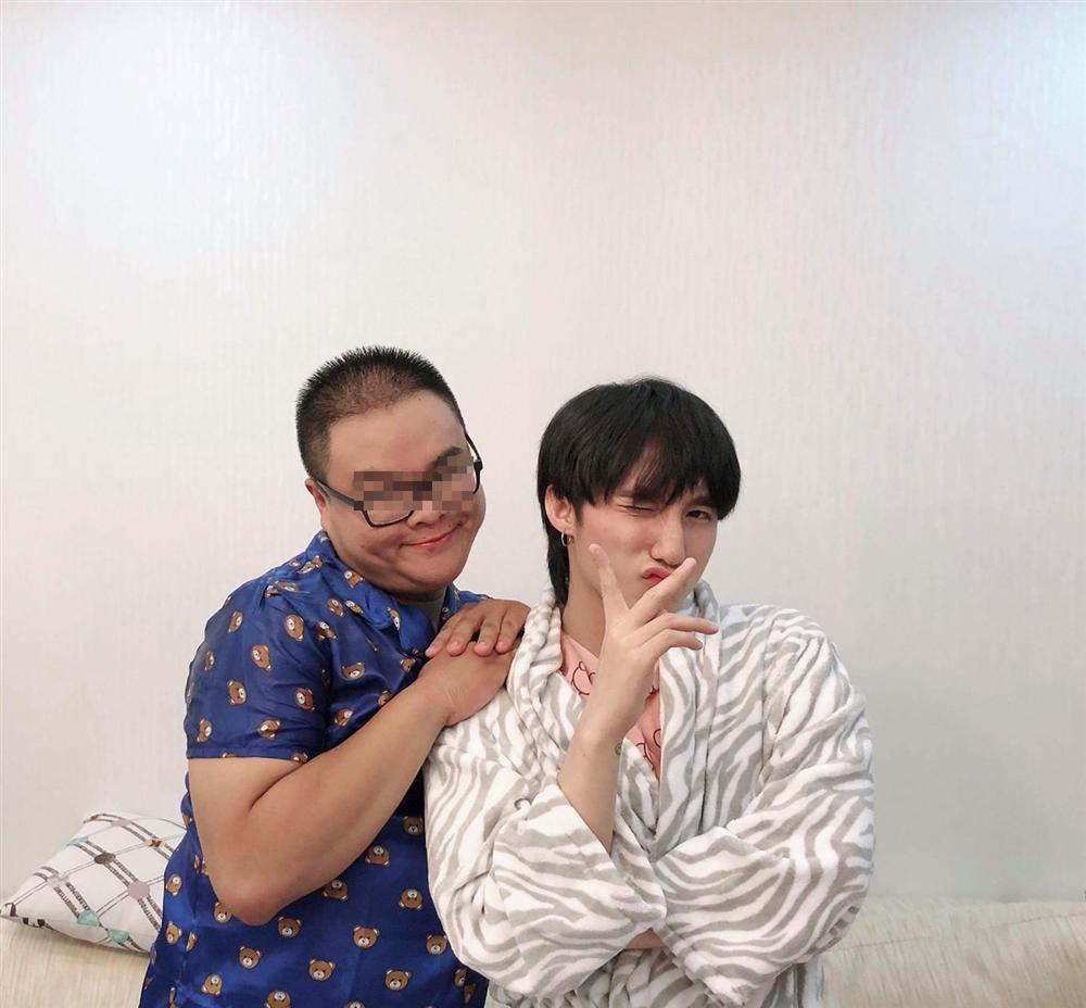 Trợ lý cũ Sơn Tùng có tin nhắn drama tình ái, tung ra là nam ca sĩ toang?-1