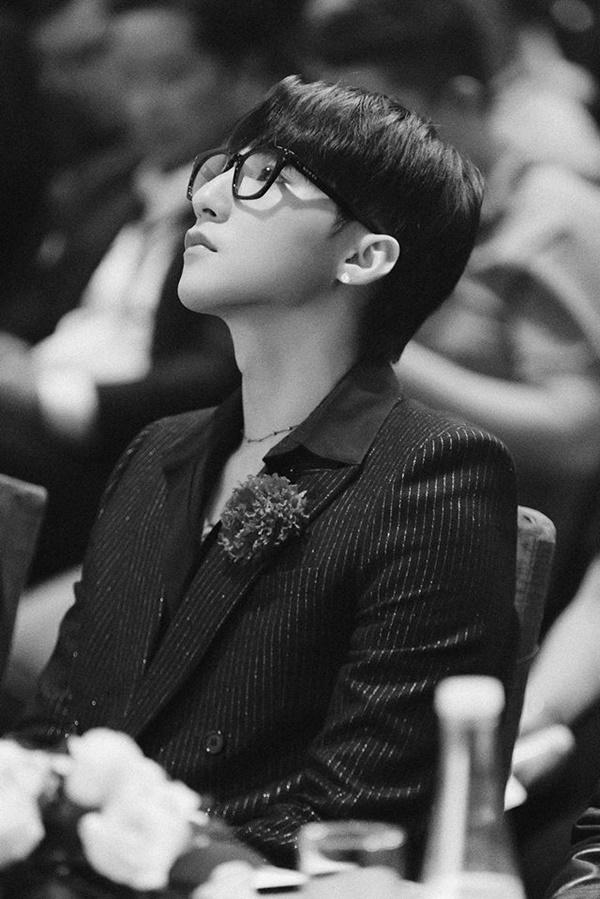 Bão to đến mấy Sơn Tùng M-TP vẫn chọn cách giữ im lặng, lý do là gì?-3