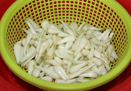 Học ngay cách làm 2 món muối chua ngon tuyệt không thể thiếu trong ngày Tết-2