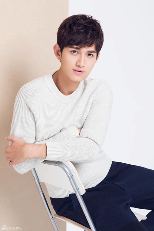 Sao nam Hoa Thiên Cốt bí mật kết hôn được 2 năm-5