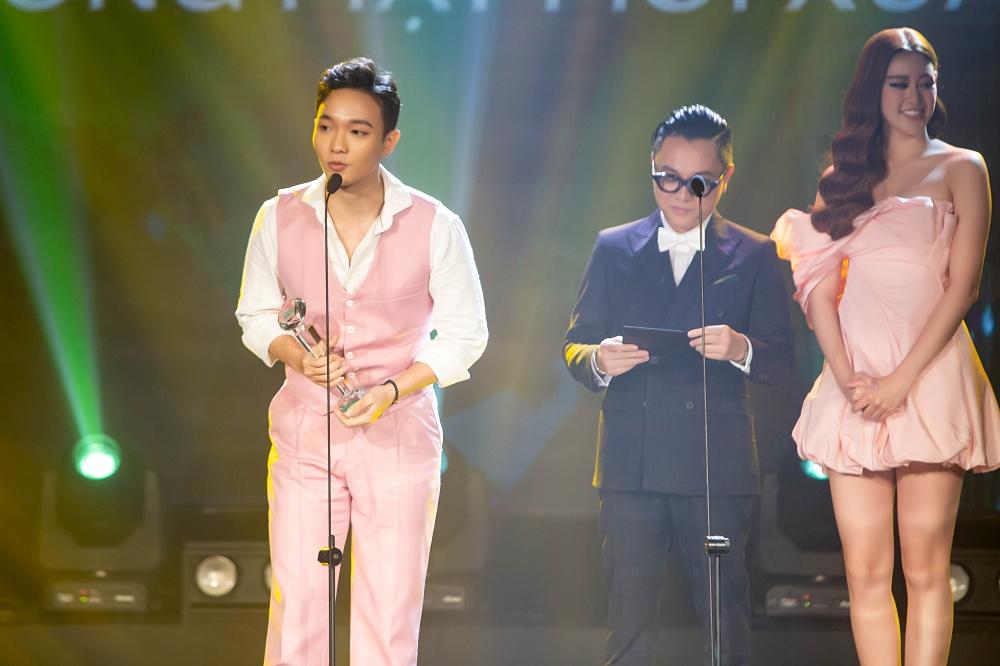 Binz vượt Jack và Sơn Tùng M-TP đại thắng 5 giải thưởng Làn Sóng Xanh 2020-9