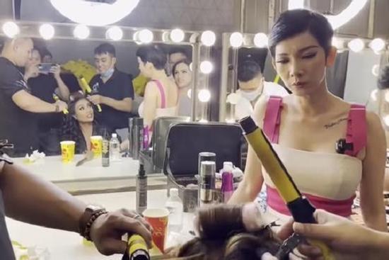 Xuân Lan đối mặt Võ Hoàng Yến làm rõ tin đồn 'có em không có chị'