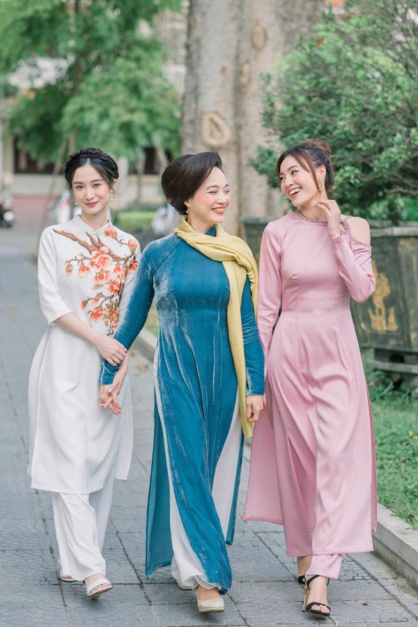 Học lỏm chị chị em em Vbiz chiêu diện áo dài ton-sur-ton-10