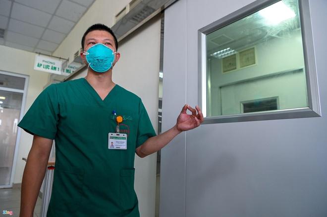 Sức khỏe bệnh nhân Covid-19 ở Quảng Ninh: Tổn thương phổi nặng, suy hô hấp-1