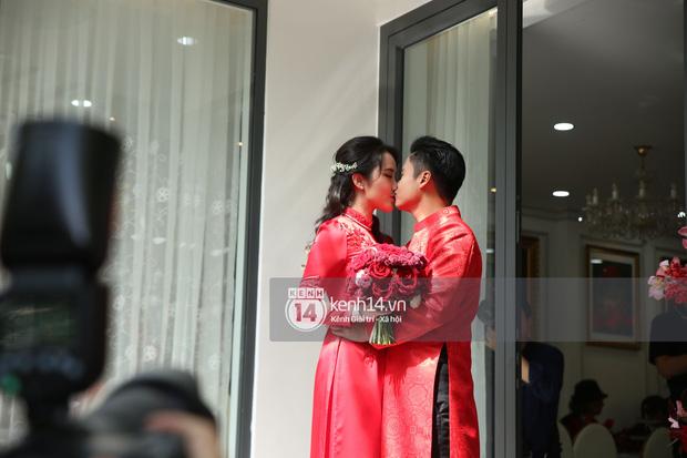 Biểu cảm trước sau bất nhất của Phan Thành ở lễ xin dâu gây xôn xao-1