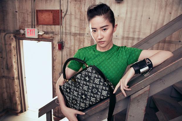 Lưu Diệc Phi bị chê xuống sắc, lộ thân hình tăng cân khác ảnh photoshop-2