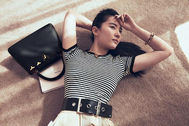 Lưu Diệc Phi bị chê xuống sắc, lộ thân hình tăng cân khác ảnh photoshop-3