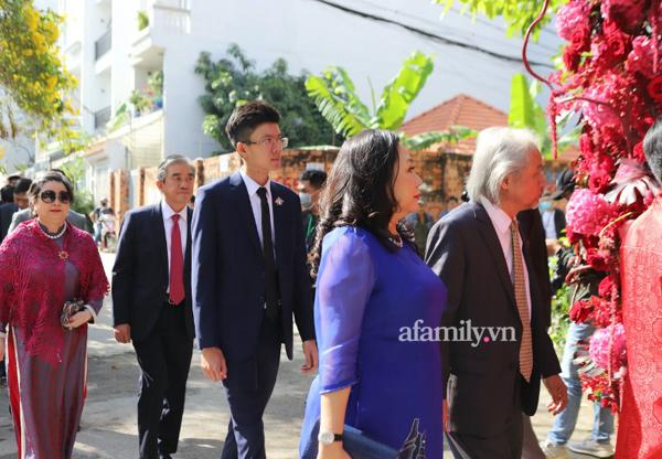 Ảnh hiếm về người cha quyền lực của Phan Thành trong đám cưới con trai-2