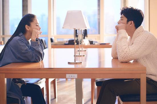 Dấu hiệu chàng đã say bạn như điếu đổ rồi nên hãy bật đèn xanh đi nhé