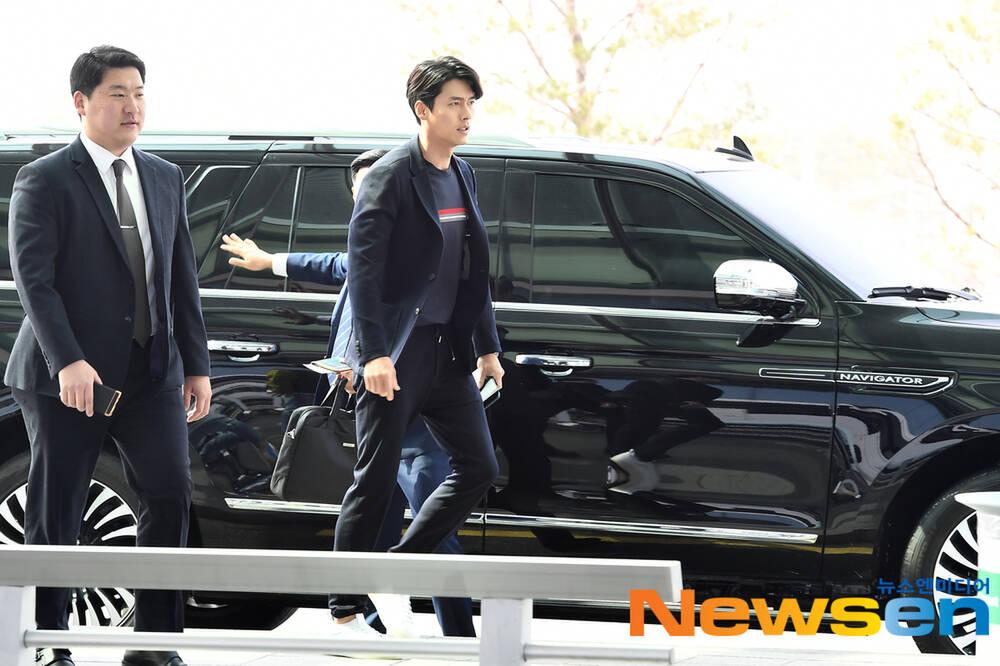 Cận cảnh xe hơi Hyun Bin đưa đón Son Ye Jin đi hẹn hò: Giá lên tới 9 tỷ đồng!-3