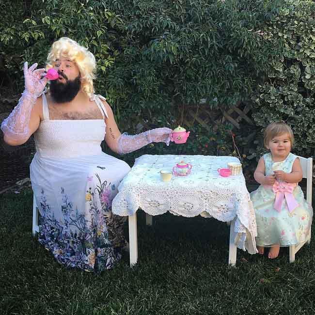 Loạt khoảnh khắc vui nhộn chứng minh con gái là người tình kiếp trước của bố-9