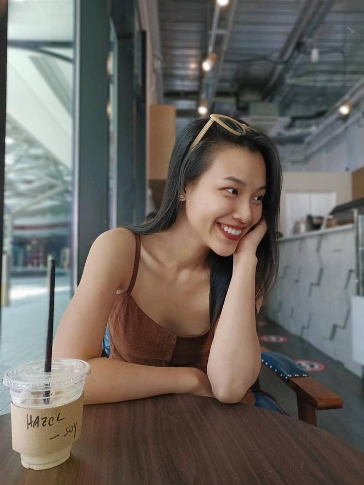 MC Hoàng Oanh tự tin khoe eo thon dáng nuột sau thời gian nỗ lực giảm cân-7