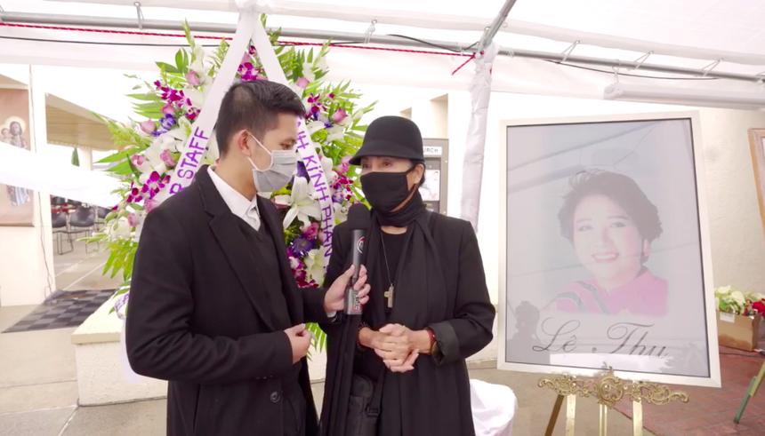 Hương Lan, Kiều Trinh viếng danh ca Lệ Thu-2