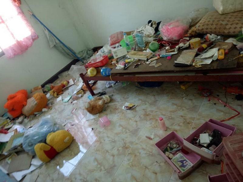 Cô gái đi thuê trọ phát hiện gầm giường toàn chai nhựa: Pha giấu nước tiểu đi vào lòng đất-5