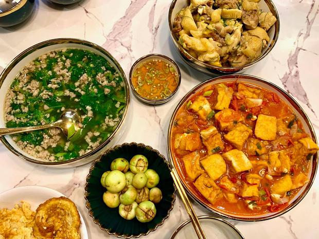 Nam sinh 18 tuổi mê nấu ăn hơn đi chơi, nhìn mâm cơm là muốn xin ngay slot làm bạn gái-3