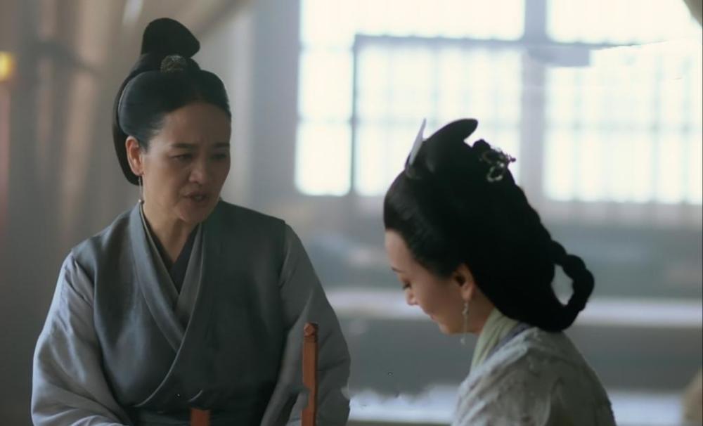 Mỹ nhân từng sánh ngang với Củng Lợi, hết thời phải đóng vai hầu gái-7