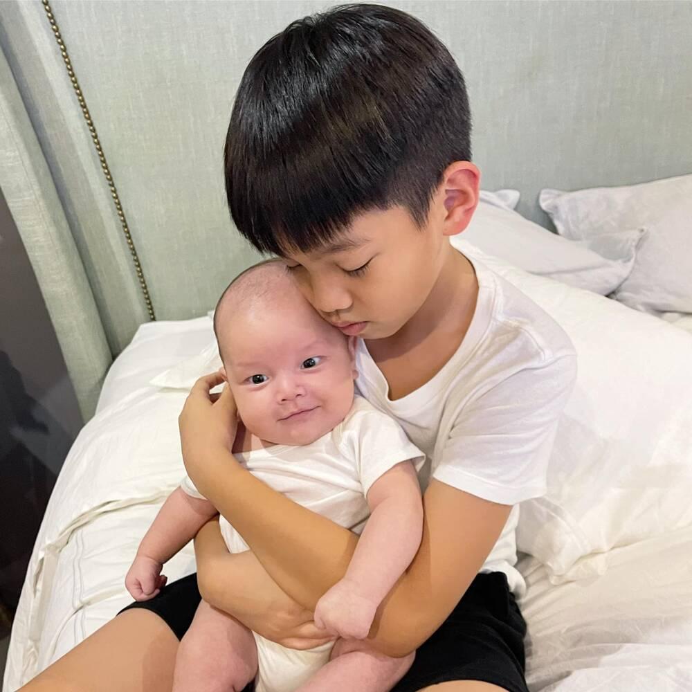 Hậu trường buổi chụp hình gia đình của Hà Hồ - Kim Lý: Subeo luôn là tâm điểm-4