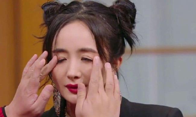 Dương Mịch tự đăng ảnh dìm hàng, chứng minh không chảy xệ xuống sắc như đồn đoán-1