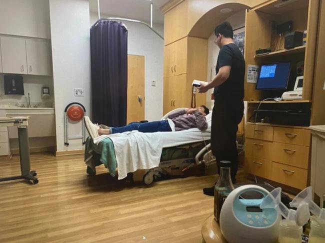 Cuộc sống Trương Hằng sau khi Trịnh Sảng bỏ rơi 2 con: Kiệt sức nhập viện, khổ sở vì mua nhầm sữa-4