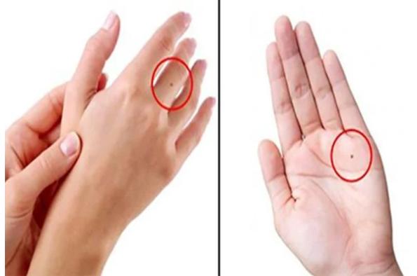 Xòe bàn tay xem có nốt ruồi ở vị trí này là người vận khí đại cát, nhân duyên viên mãn trọn đời-1