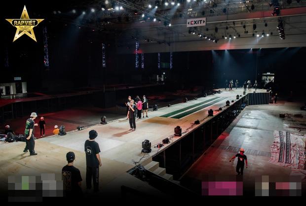 Fan 16 Typh gửi tặng 100 trái dừa cùng tin nhắn động viên ekip sau thông báo Rap Việt tạm hoãn-6