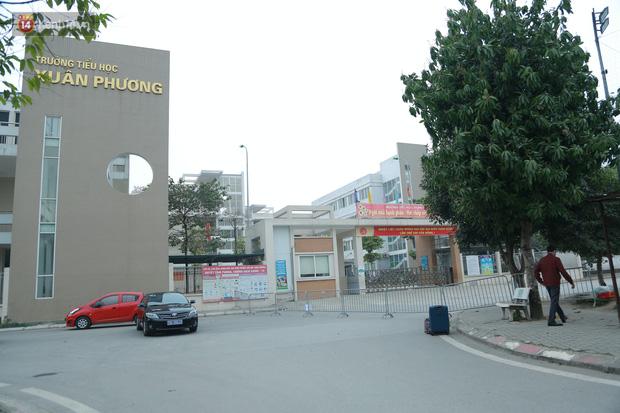Phong tỏa cách ly 80 học sinh, giáo viên và phụ huynh là F1 ngay trong trường tiểu học Xuân Phương, Hà Nội-1