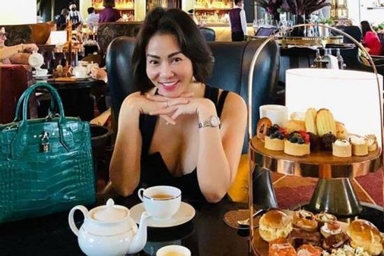 Thu Minh khoe cuộc sống mắc kẹt sang chảnh