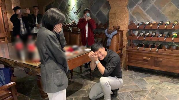 Bạn gái single mom khoe khoảnh khắc được Huỳnh Anh cầu hôn-3