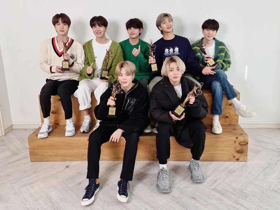 BTS thắng giải cao quý Daesang tại Seoul Music Awards 2020. Đây là năm thứ tư liên tiếp nhóm giành thưởng cao nhất tại lễ trao giải này, đồng thời đánh dấu Daesang lần thứ 55 trong sự nghiệp.