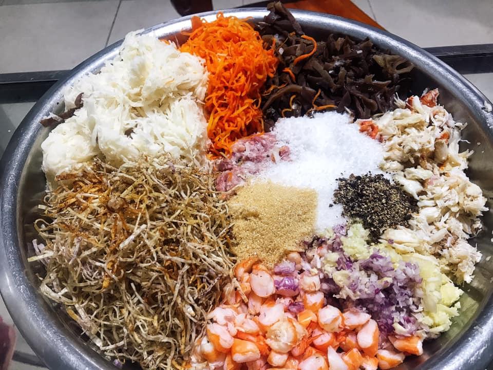 Tết đến nơi rồi, học gái đảm 9X làm chả giò chuẩn vị Nam cho cả nhà để dành ăn dần-2