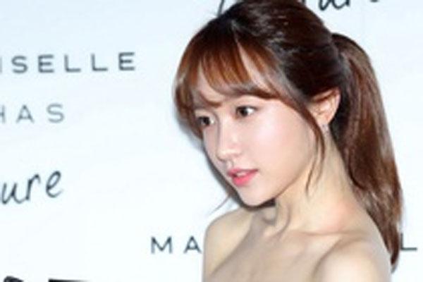 Bi kịch ca sĩ ngoại tình bỏ vợ: Thành người thực vật, hết tiền, cô độc-5