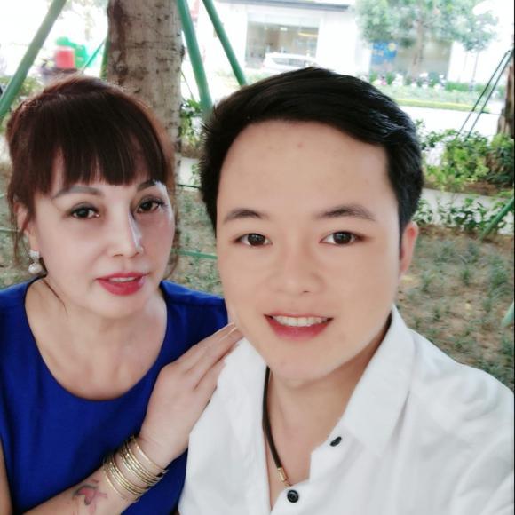 Cô dâu Cao Bằng gây sốc khi lộ cằm nhọn hoắt như muốn xuyên thủng vạn vật-1