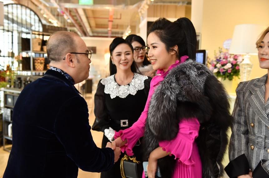 Doanh nhân Đỗ Hương Ly thanh lịch dự tiệc Năm mới của Phố Xinh-1