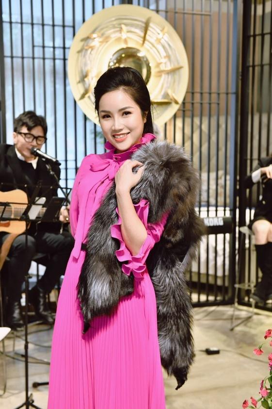 Doanh nhân Đỗ Hương Ly thanh lịch dự tiệc Năm mới của Phố Xinh-8