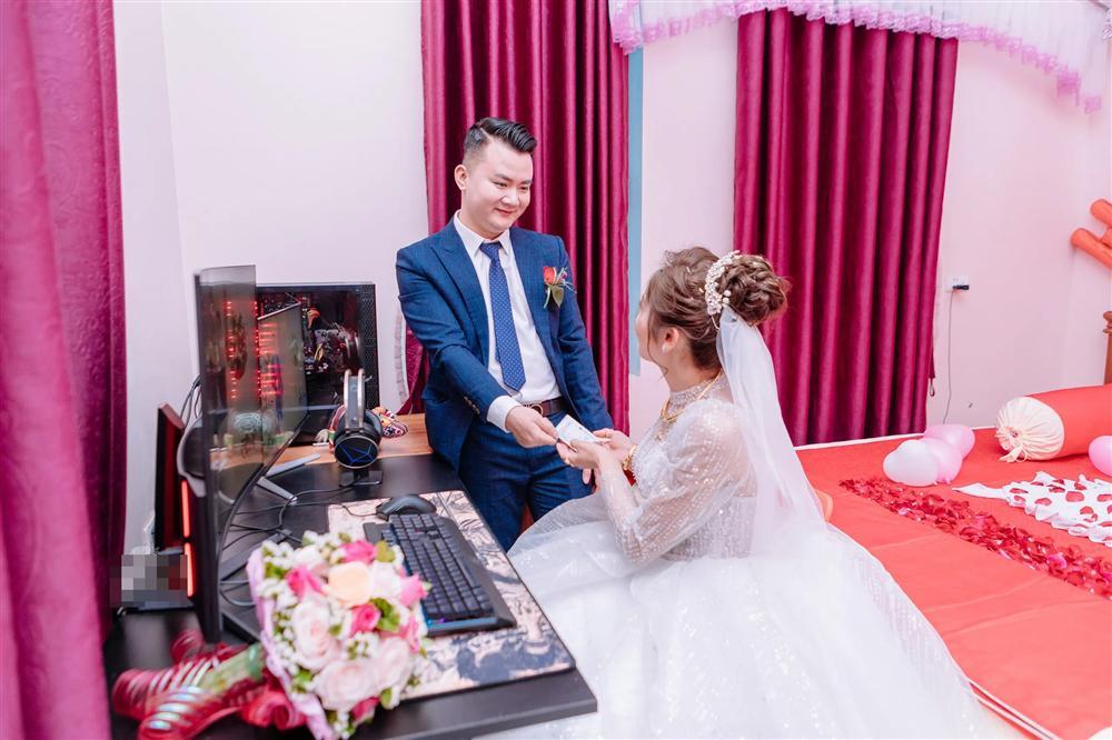 Cô dâu - chú rể máu chơi game hơn cả động phòng gây bão mạng-4