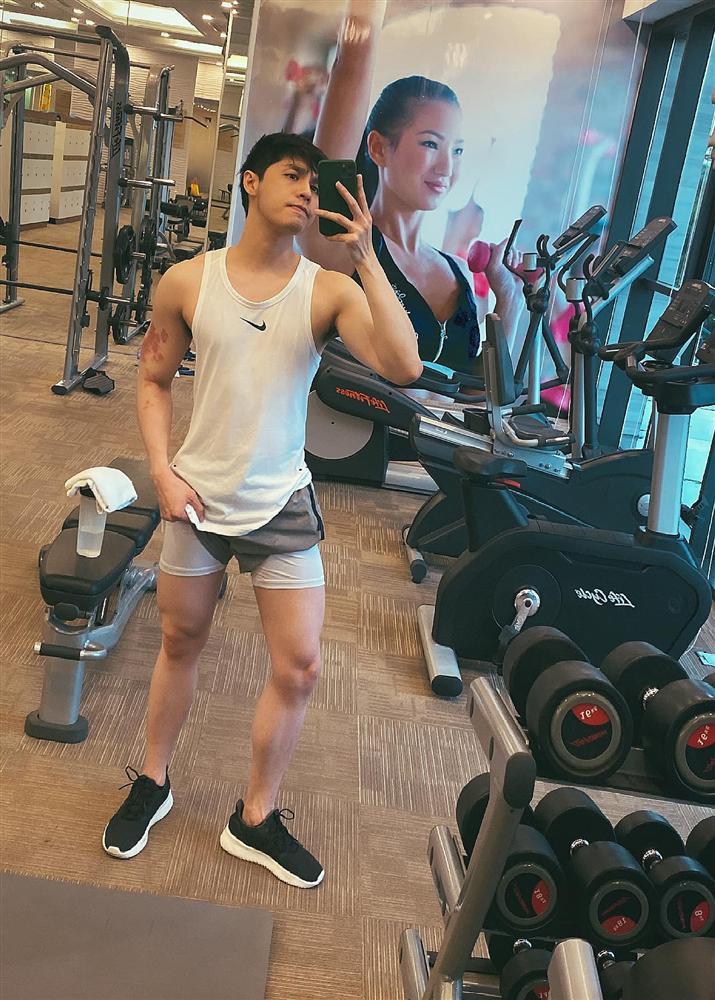 Noo Phước Thịnh lộ body ảo với pha chỉnh ảnh đi vào lòng đất-5